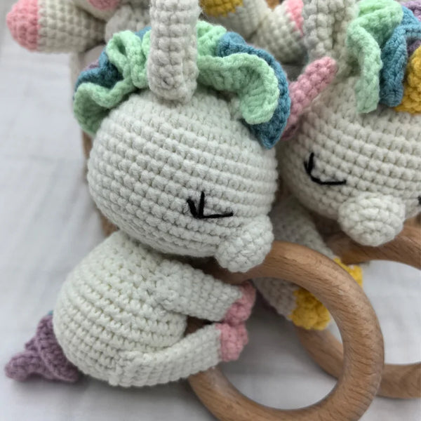 Cuddly Baby Comfort Set for Feeding and Burping Ease