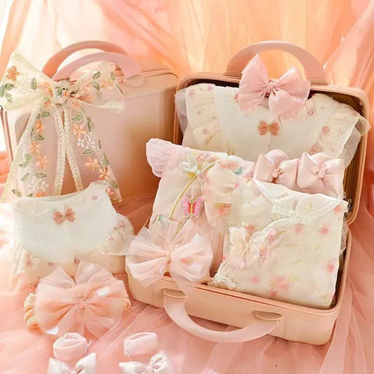 Charming baby gift box set with soft high quality newborn clothing