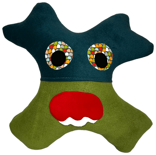 Amiba Monster pillow supporting kids’ posture during car rides