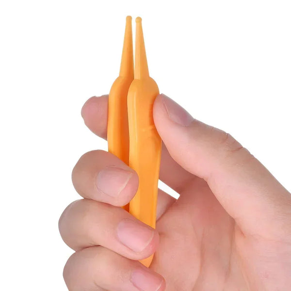Gentle Baby Nose Tweezers Safe Nasal Cleaning Tool for Infants